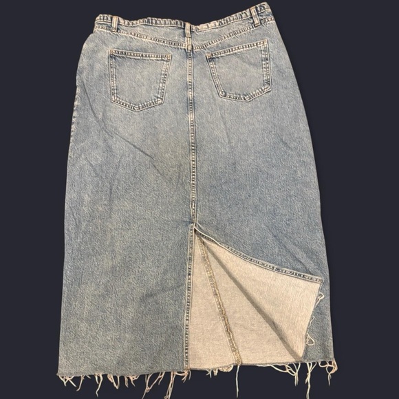 Cotton On Denim Maxi Skirt - Picture 2 of 3